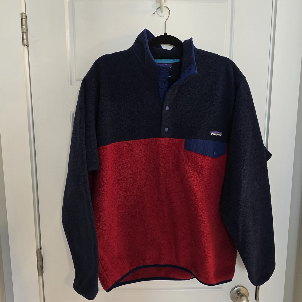 Patagonia Navy and Red Coloblock Synchilla Fleece Pullover